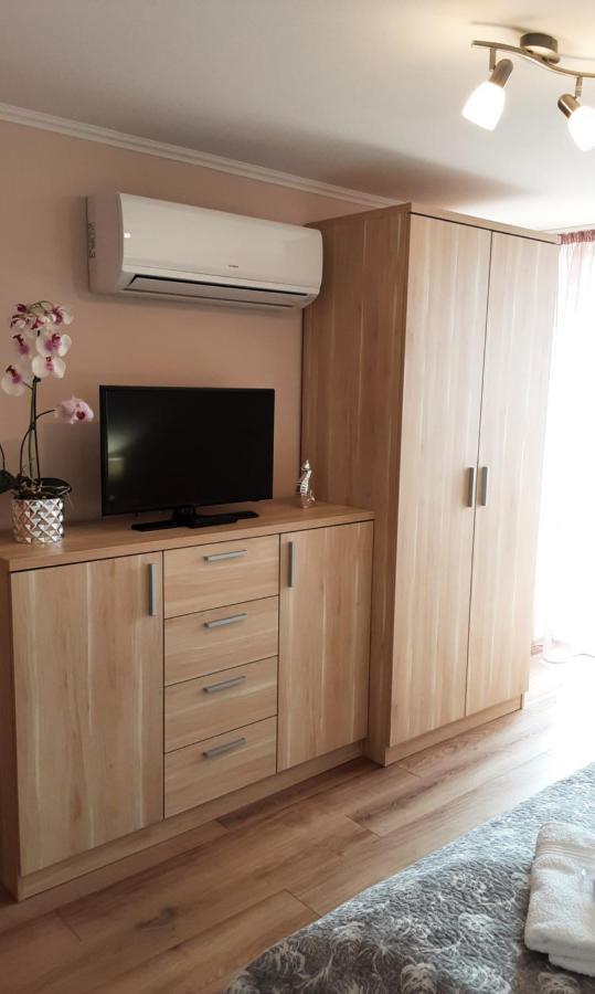 Jazmin Apartman ティハニ エクステリア 写真