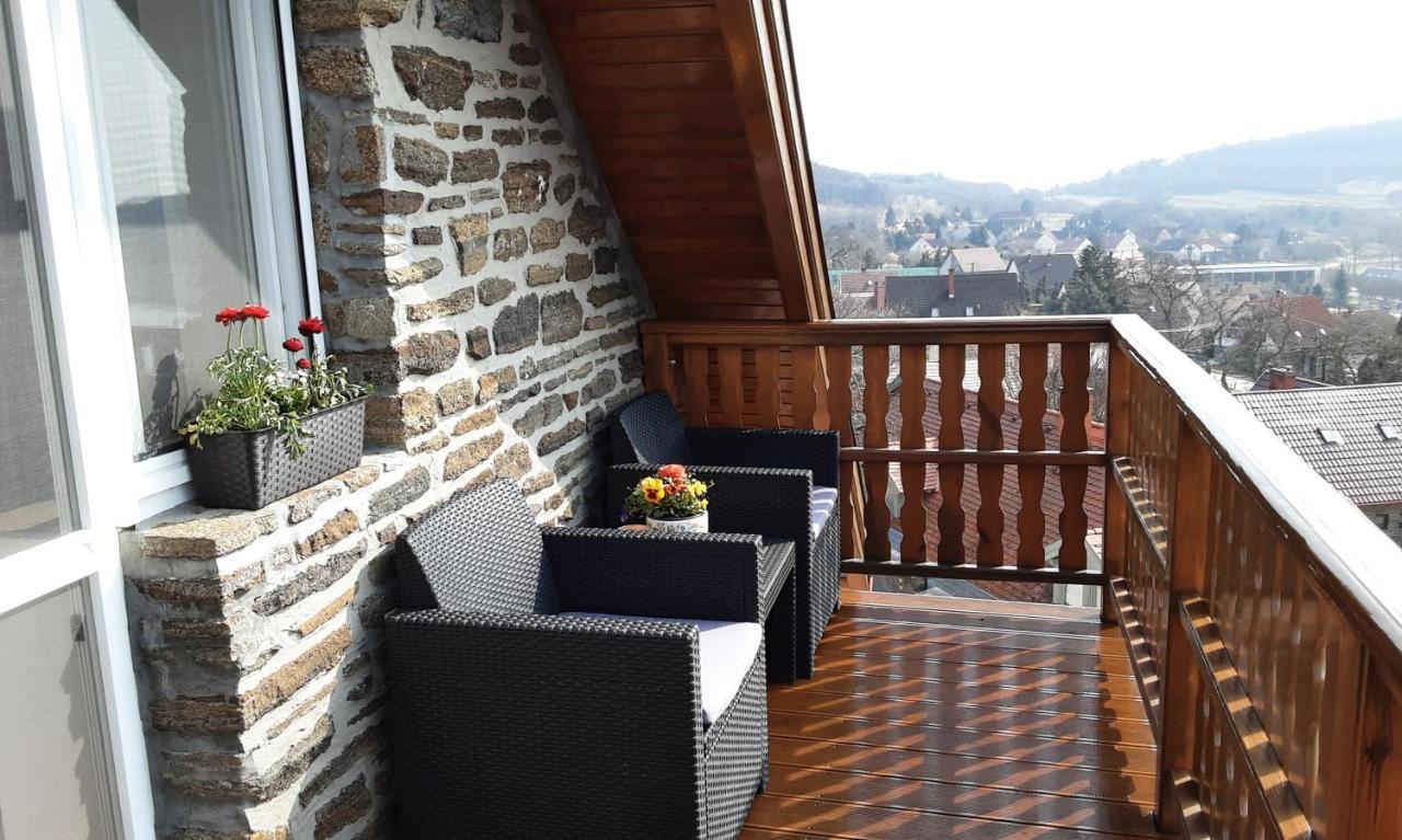 Jazmin Apartman ティハニ エクステリア 写真