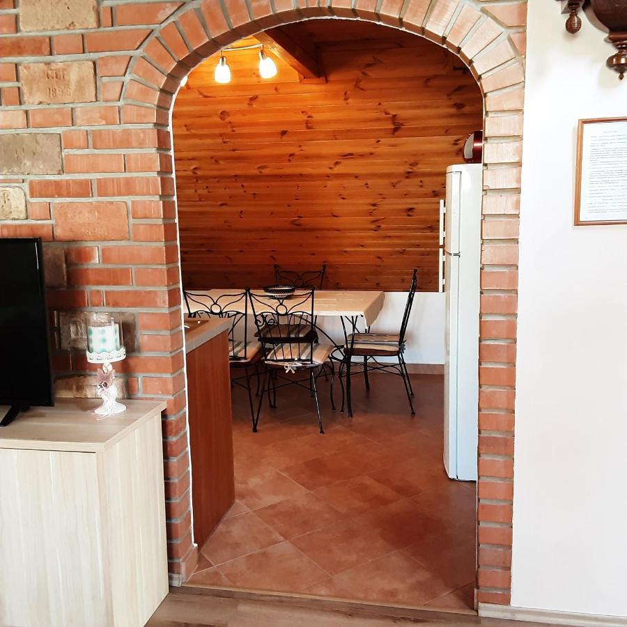 Jazmin Apartman ティハニ エクステリア 写真